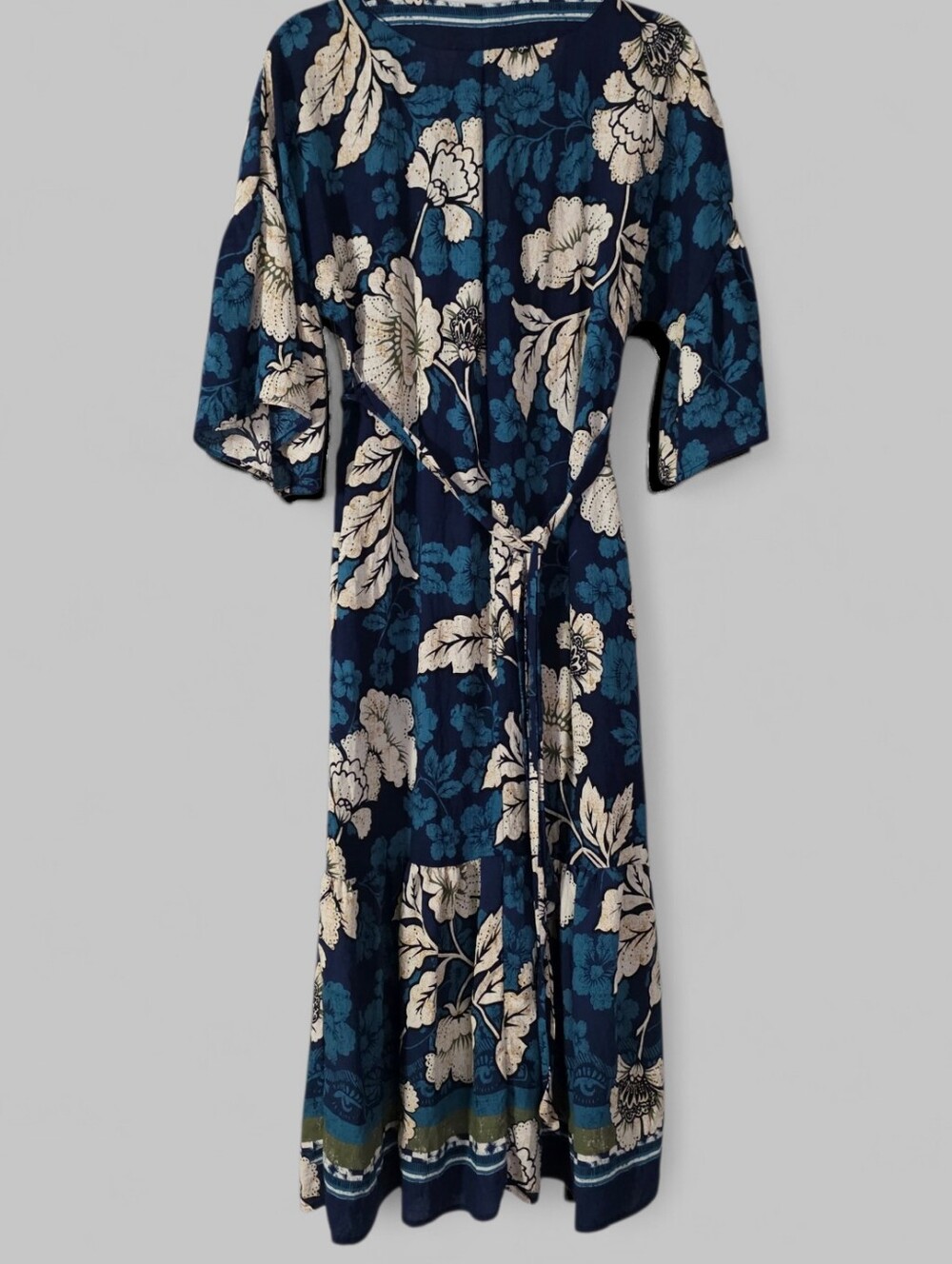 Sofia by sofia vergara Blue and Cream Floral Maxi Dress - Picture 5 of 10
